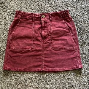 american eagle marron skirt in size 4